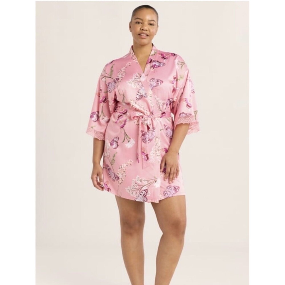 Joyspun Women’s Lace Trim Satin Robe  Medium (8-10)